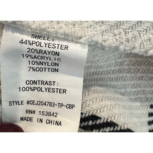 Melloday Women's Plus 2X heavy Flannel Shacket Pockets cream black plaid jacket - Picture 5 of 5